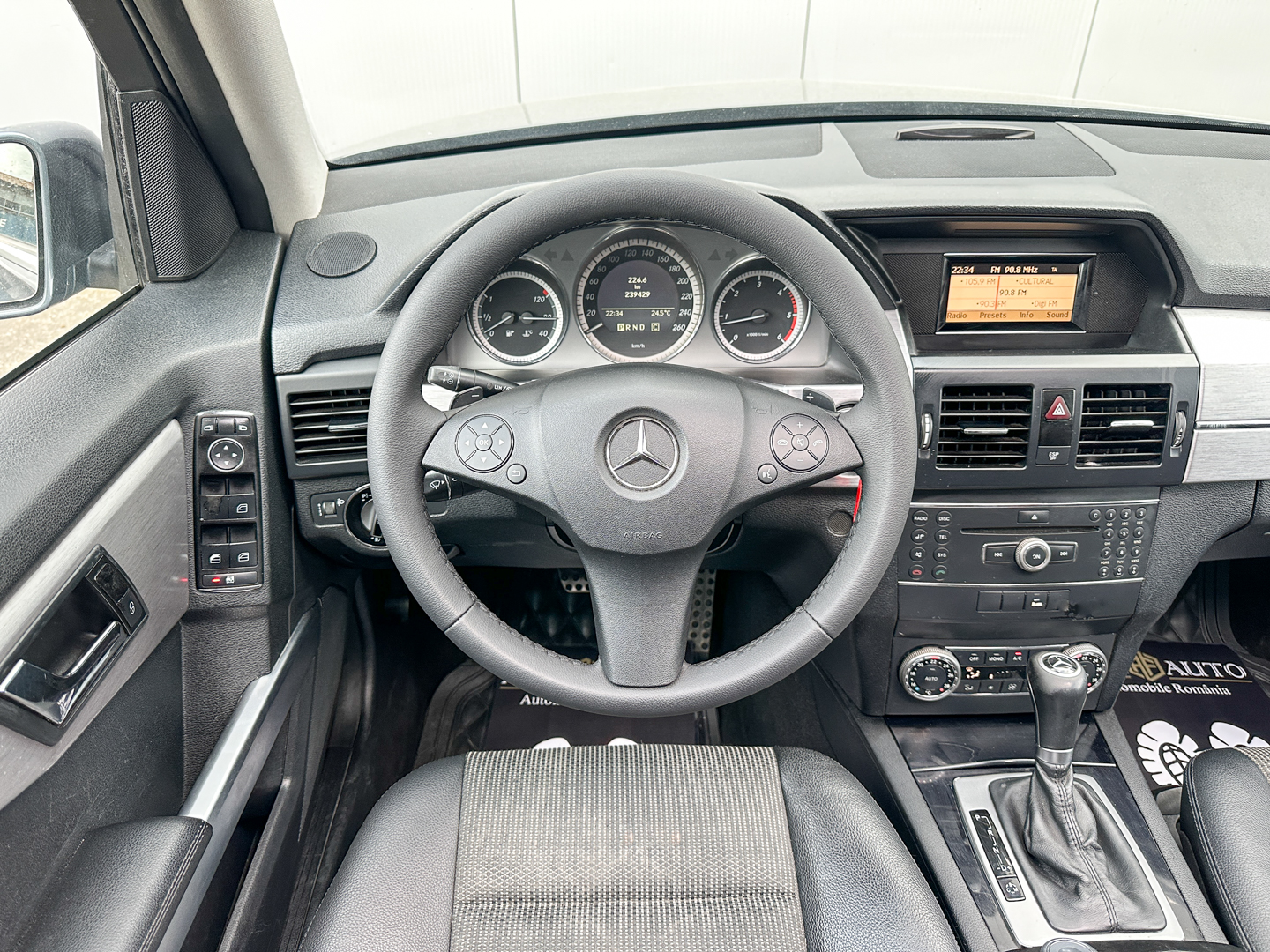 Mercedes-Benz GLK - 11597